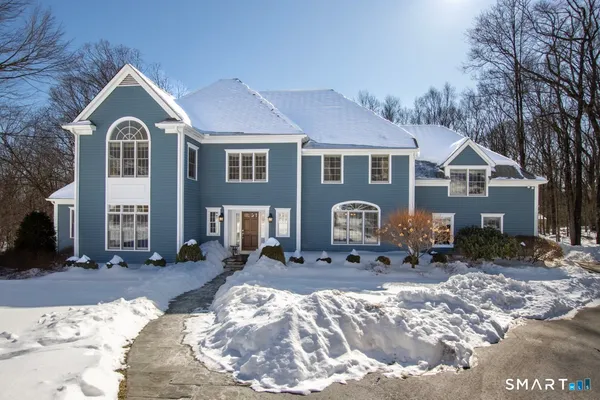 $1,149,900 | 102 Coventry Lane, Trumbull, CT 06611