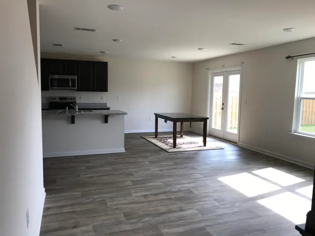 $2,300 | 839 Moorhen Way, Crestview, FL 32539