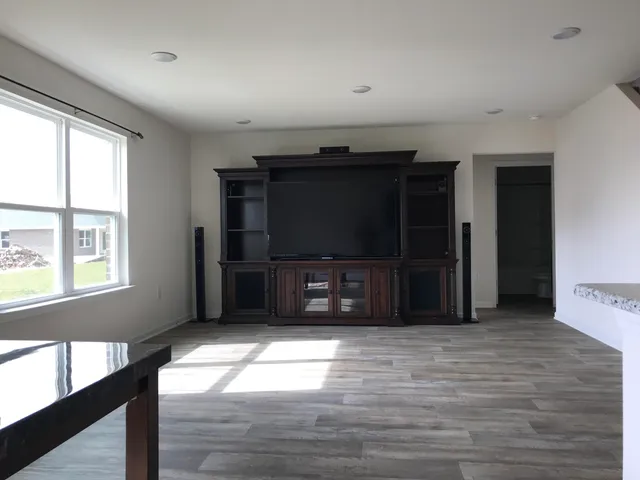 $2,300 | 839 Moorhen Way, Crestview, FL 32539