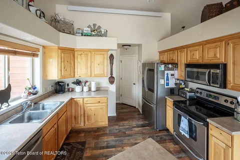 $699,000 | 293 Alta Drive, Star Valley Ranch, WY 83127