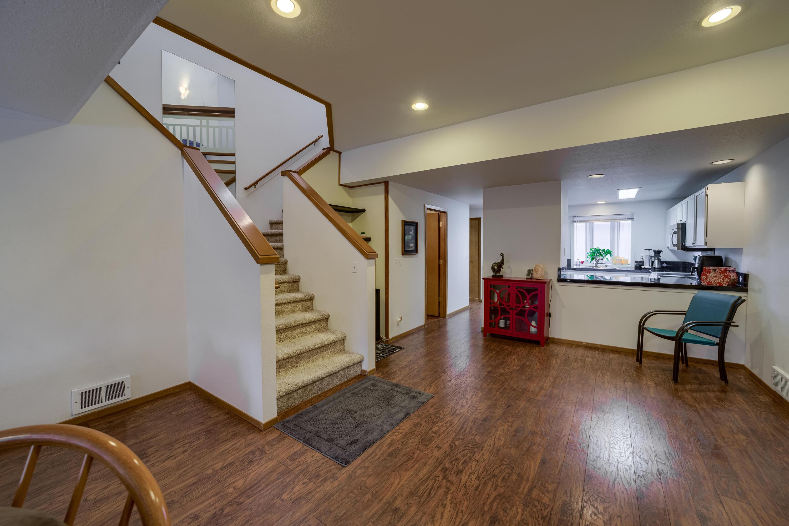 1050 Northeast Butler Market Road, Unit 11 Bend, OR 97701 - Photo 16 of 44 1050_NE_Butler_Market_Rd_#11-15