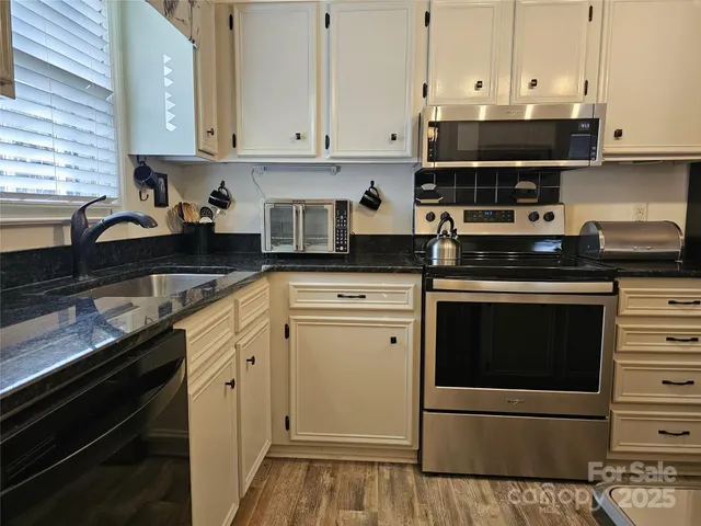 $259,000 | 11105 Silkwood Court, Charlotte, NC 28226