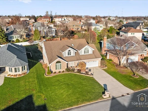 $635,000 | 13124 West Beaver Lake Drive, Homer Glen, IL 60491