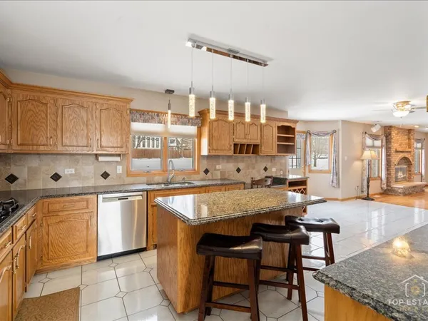 $632,000 | 13124 West Beaver Lake Drive, Homer Glen, IL 60491