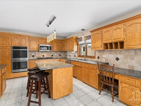 $632,000 | 13124 West Beaver Lake Drive, Homer Glen, IL 60491