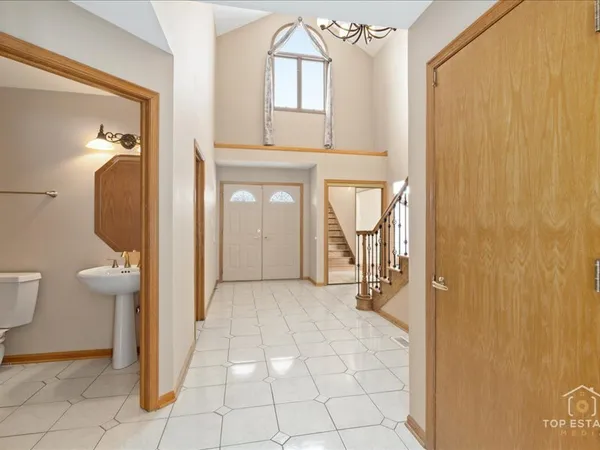 $632,000 | 13124 West Beaver Lake Drive, Homer Glen, IL 60491