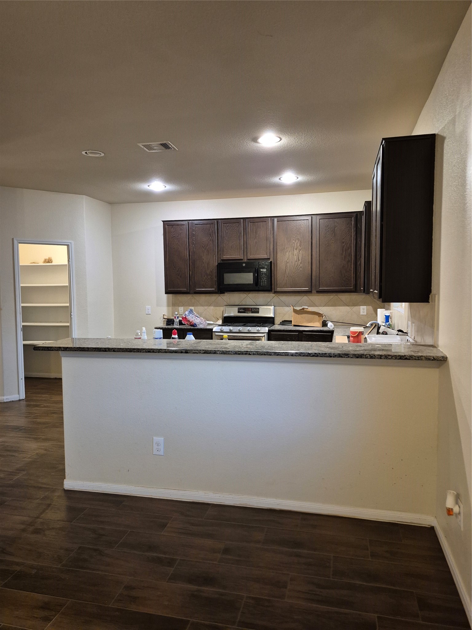2380 Elm Crossing Trail Spring, TX 77386 - Photo 9 of 36 Kitchen