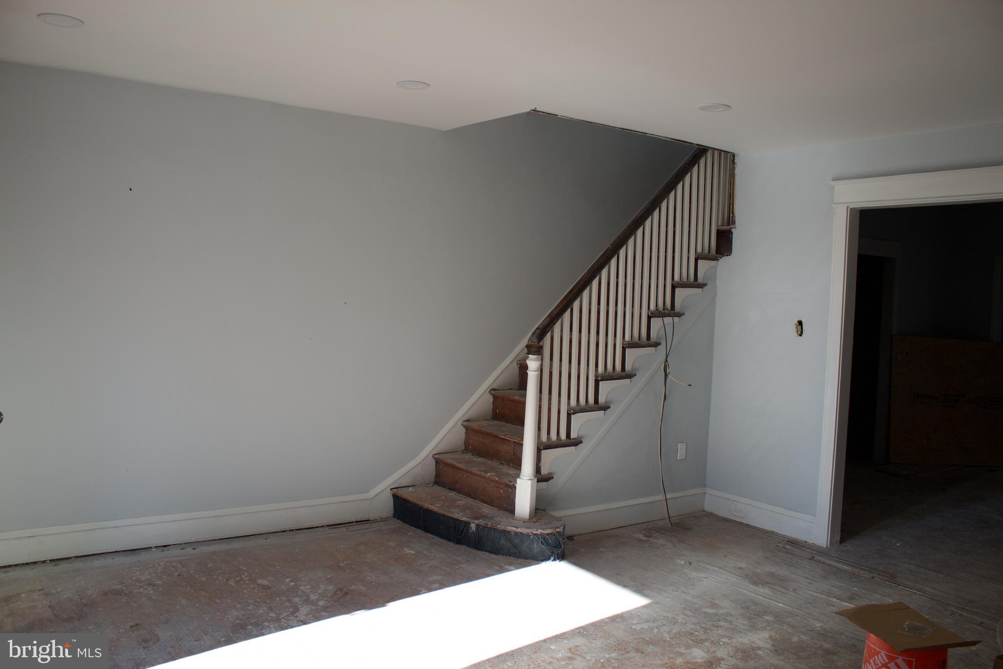 7281 Walnut Street Upper Darby, PA 19082 - Photo 4 of 15