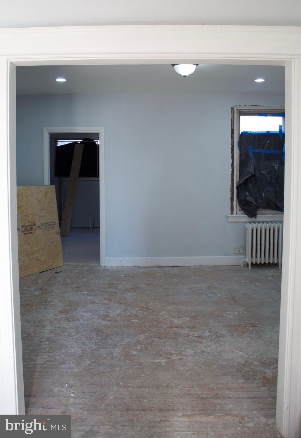 7281 Walnut Street Upper Darby, PA 19082 - Photo 5 of 15