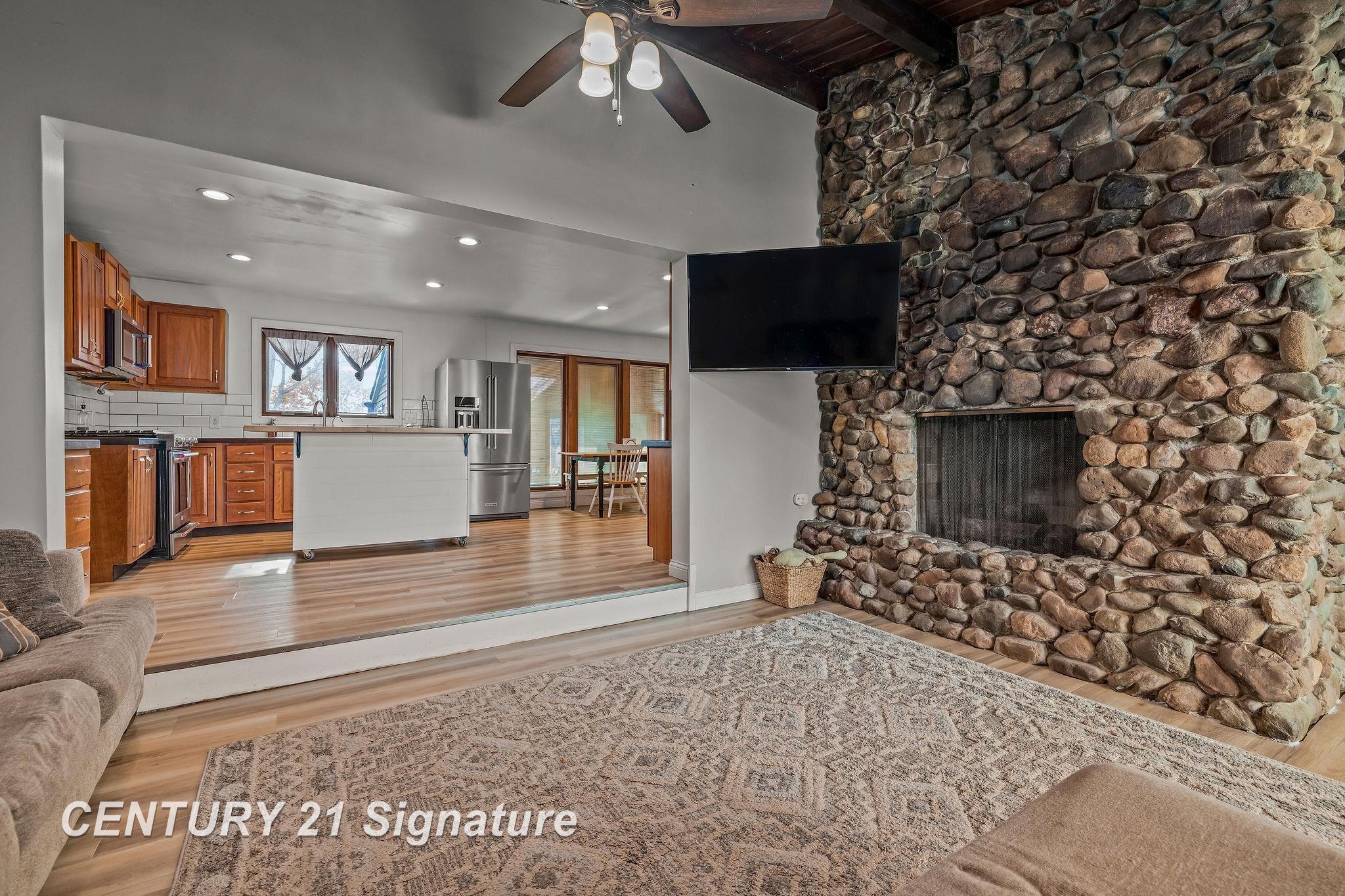 4374 East Freeland Road Freeland, MI 48623 - Photo 8 of 53
