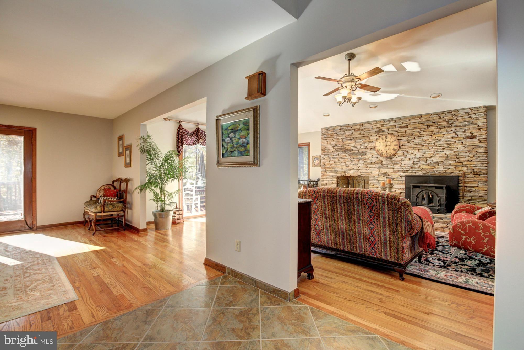 17005 Barn Ridge Drive Silver Spring, MD 20906 - Photo 3 of 30 Interior (General)