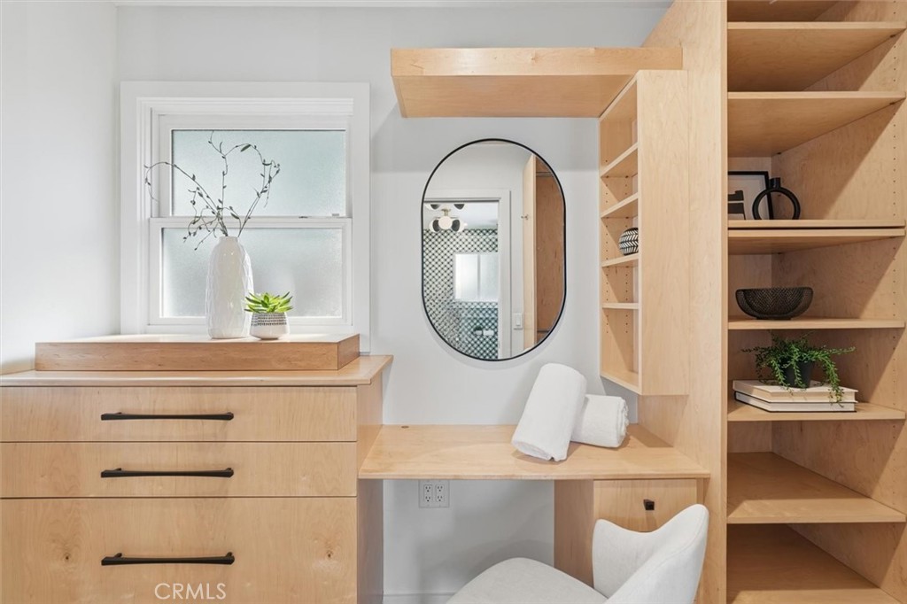 1205 Bryant Road Long Beach, CA 90815 - Photo 33 of 69 Primary bedroom walk in closet #1.