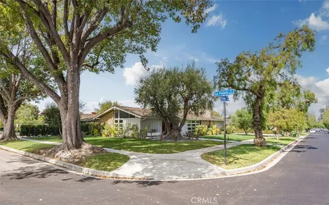 $2,999,000 | 1205 Bryant Road, Long Beach, CA 90815