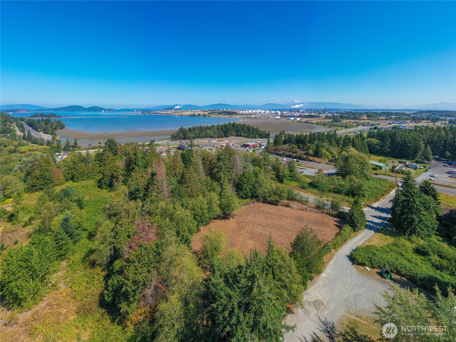 7603 South Fidalgo Bay Road Anacortes, WA 98221 - Photo 6 of 8 Gallery Image 6