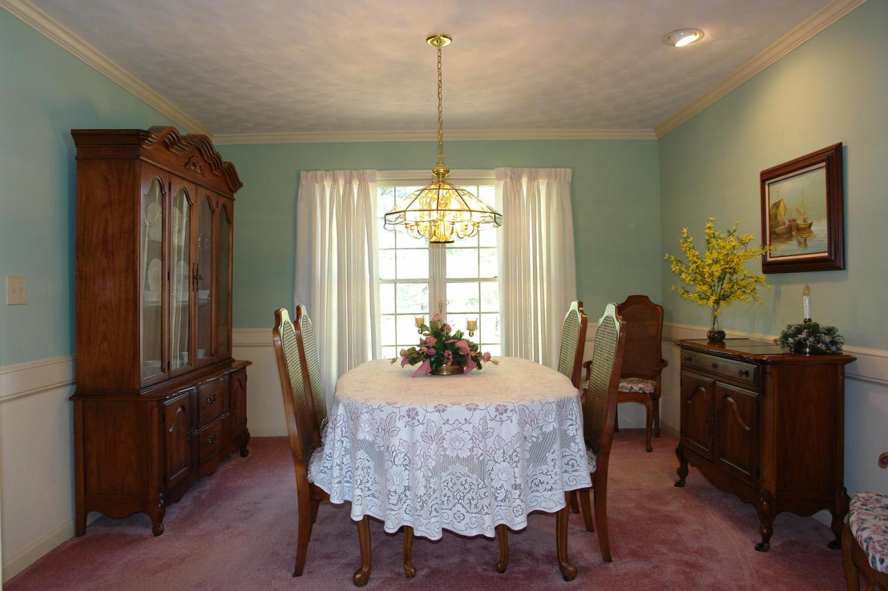 406 Stonehaven Lane Blue Ridge, VA 24064 - Photo 20 of 26 Dining Room