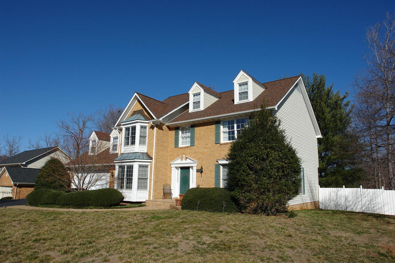 406 Stonehaven Lane Blue Ridge, VA 24064 - Photo 4 of 26 Front