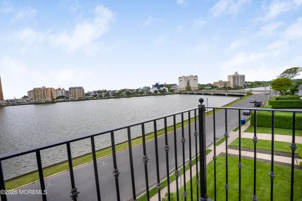 $8,700,000 | 205 Edgemont Drive, Allenhurst, NJ 07711