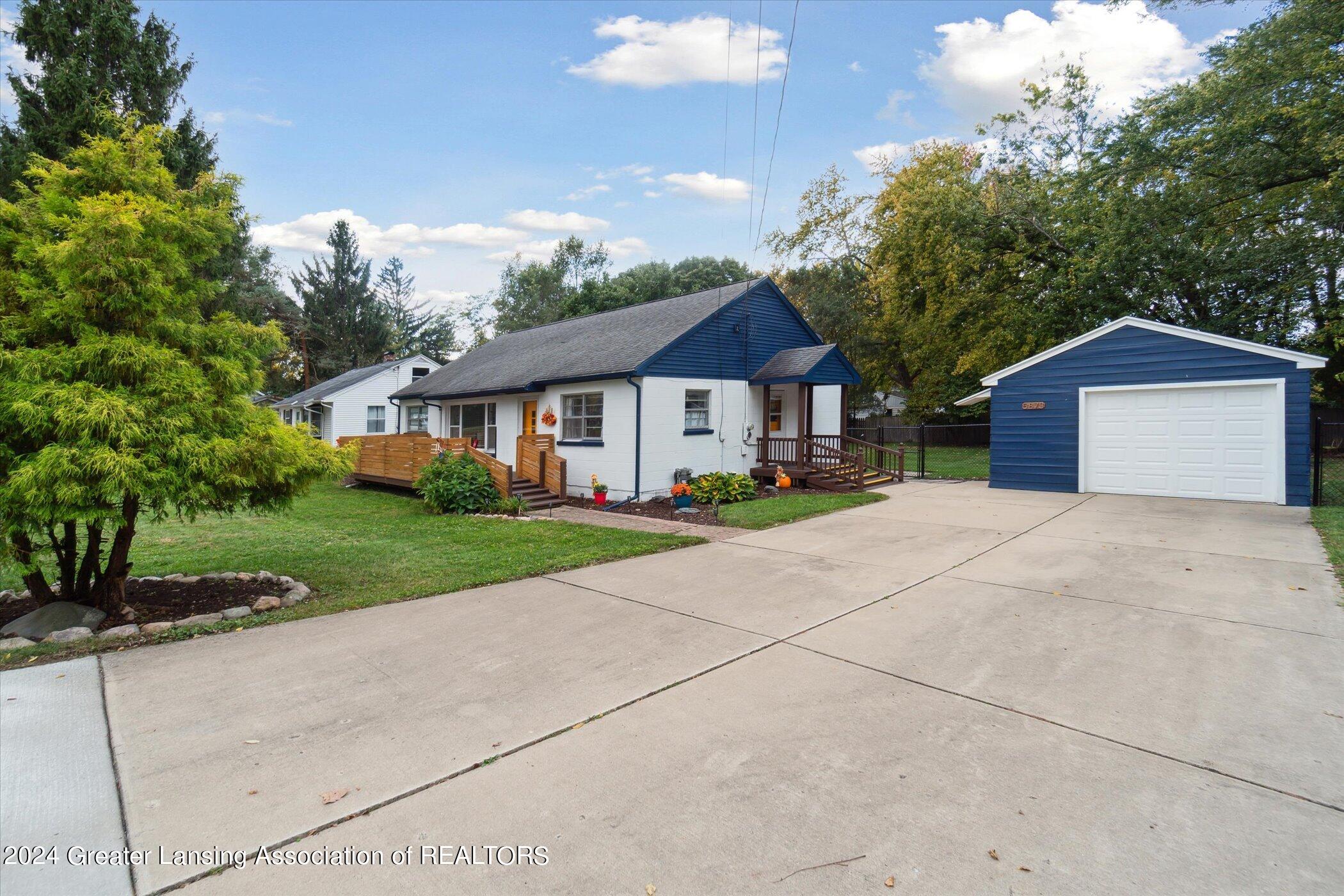 5873 Potter Street Haslett, MI 48840 - Photo 6 of 43 08-5873-Potter-St-Haslett-MI-48840-Windo