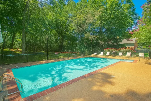 $250,000 | 2240 West Germantown Square, Germantown, TN 38138