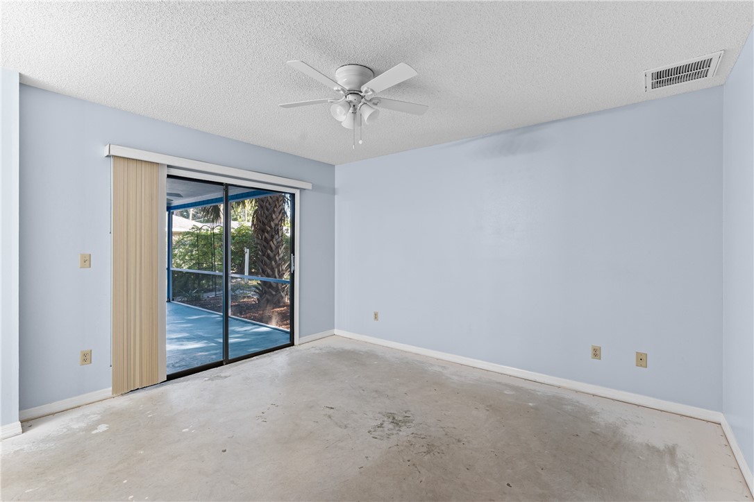 975 4th Lane Vero Beach, FL 32962 - Photo 11 of 26