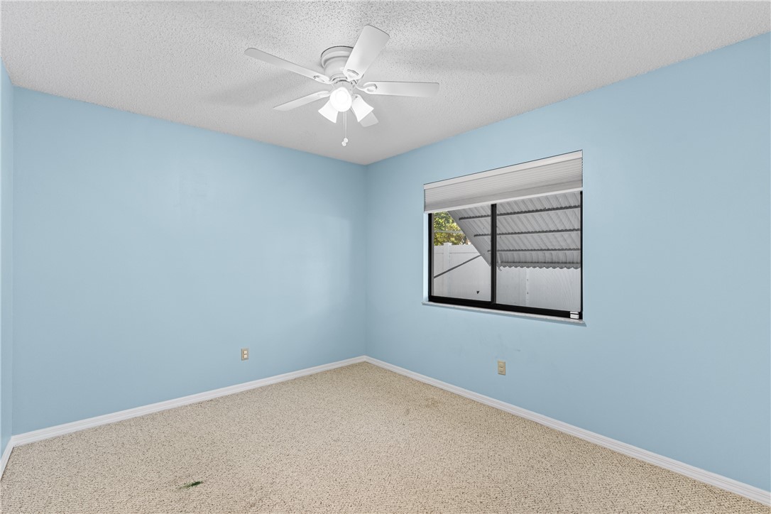 975 4th Lane Vero Beach, FL 32962 - Photo 14 of 26