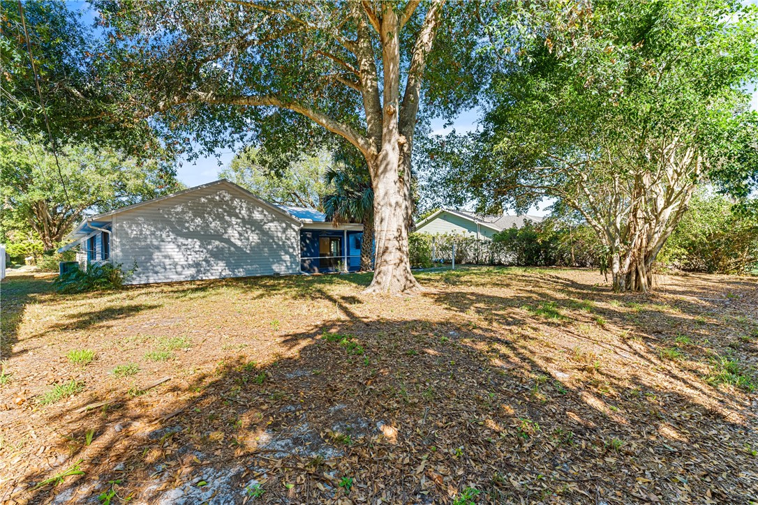 975 4th Lane Vero Beach, FL 32962 - Photo 23 of 26