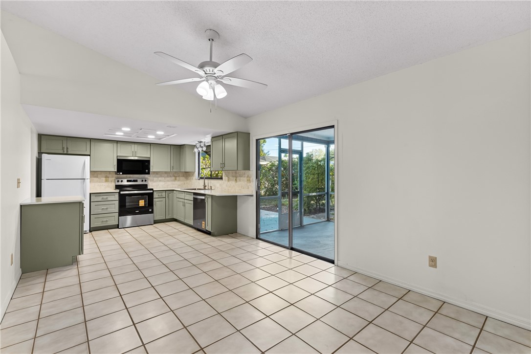 975 4th Lane Vero Beach, FL 32962 - Photo 4 of 26