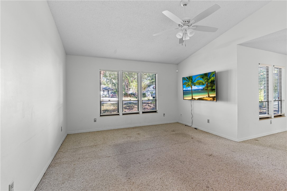 975 4th Lane Vero Beach, FL 32962 - Photo 7 of 26