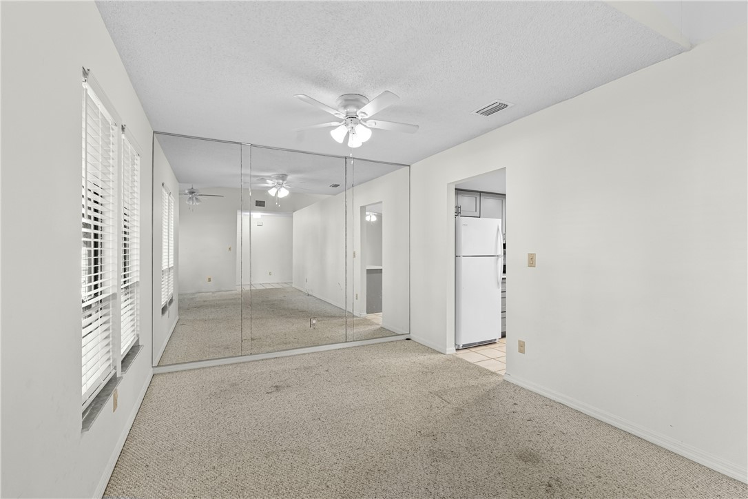 975 4th Lane Vero Beach, FL 32962 - Photo 9 of 26