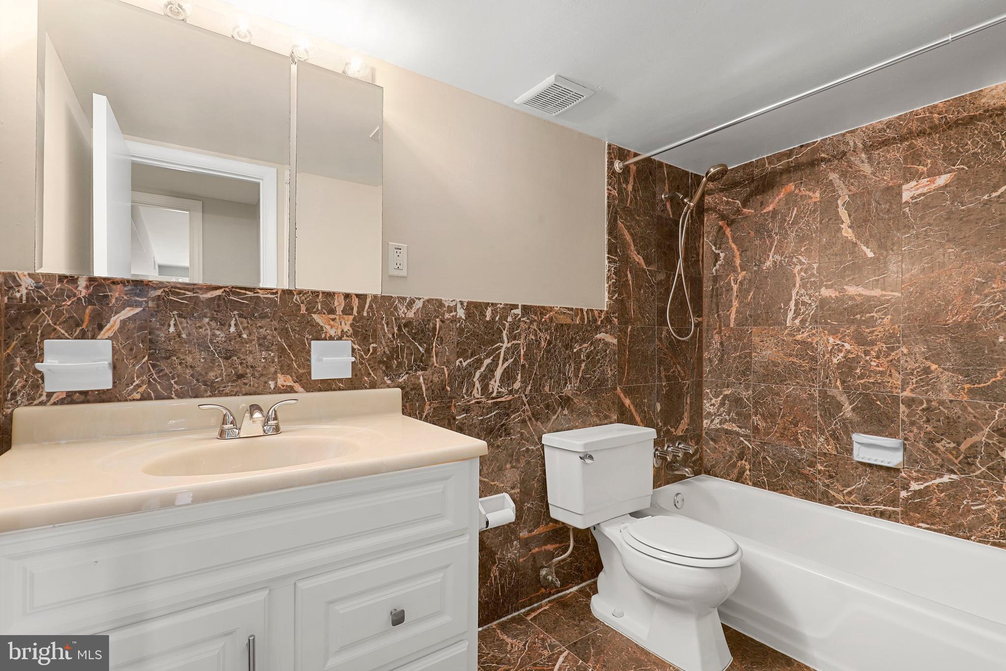 5001 7th Road South, Unit 202 Arlington, VA 22204 - Photo 33 of 41