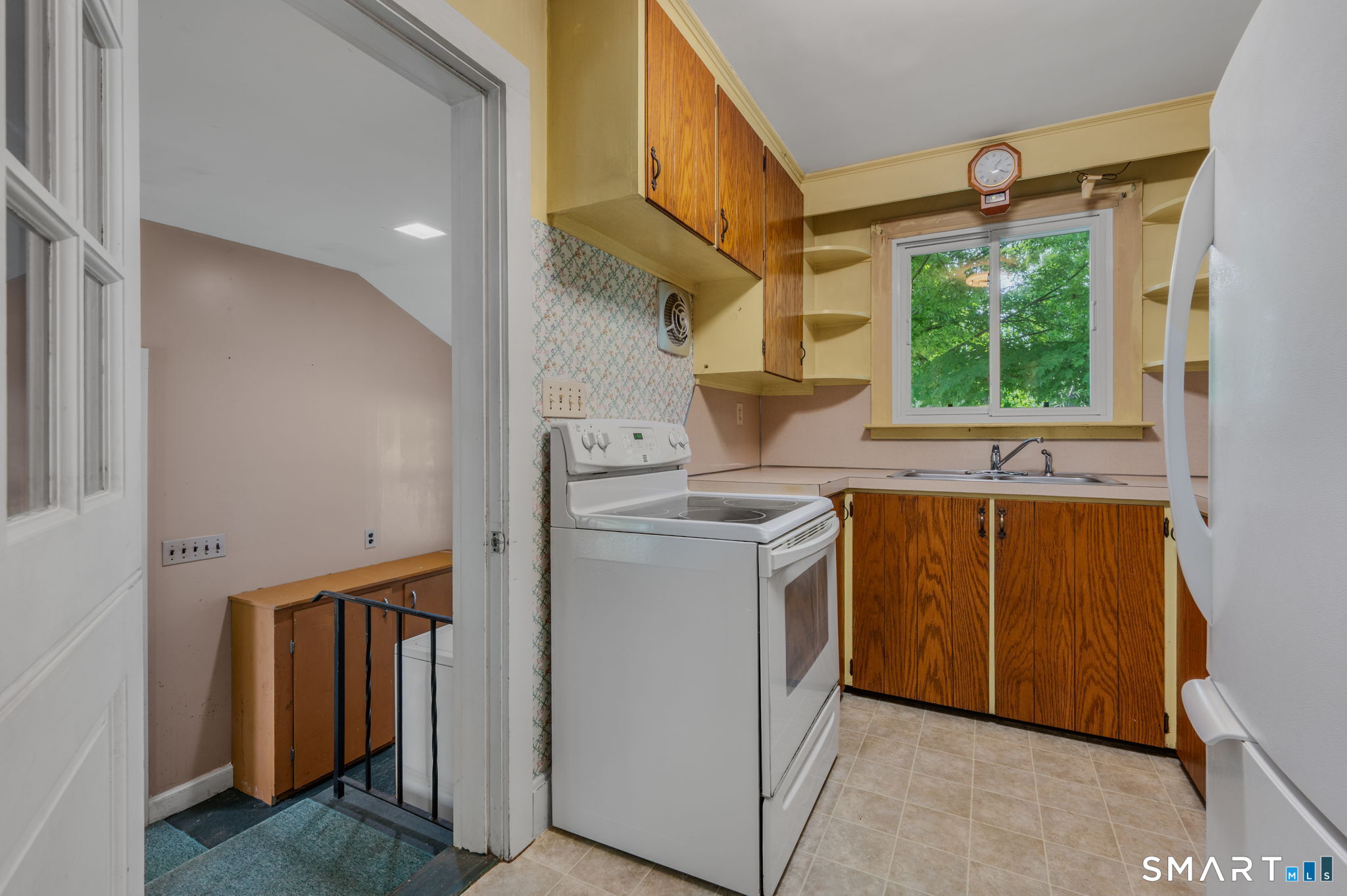 71 Old Hebron Road Colchester, CT 06415 - Photo 11 of 24