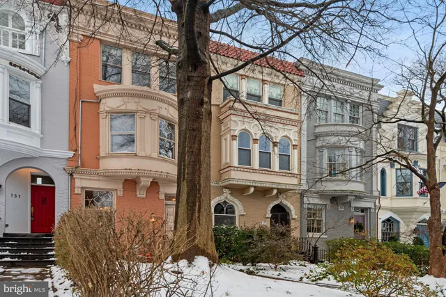 $5,500 | 135 North Carolina Avenue Southeast, Washington, DC 20003