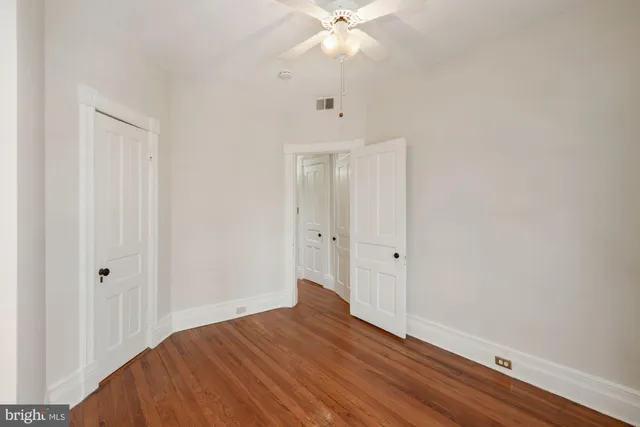 $5,500 | 135 North Carolina Avenue Southeast, Washington, DC 20003