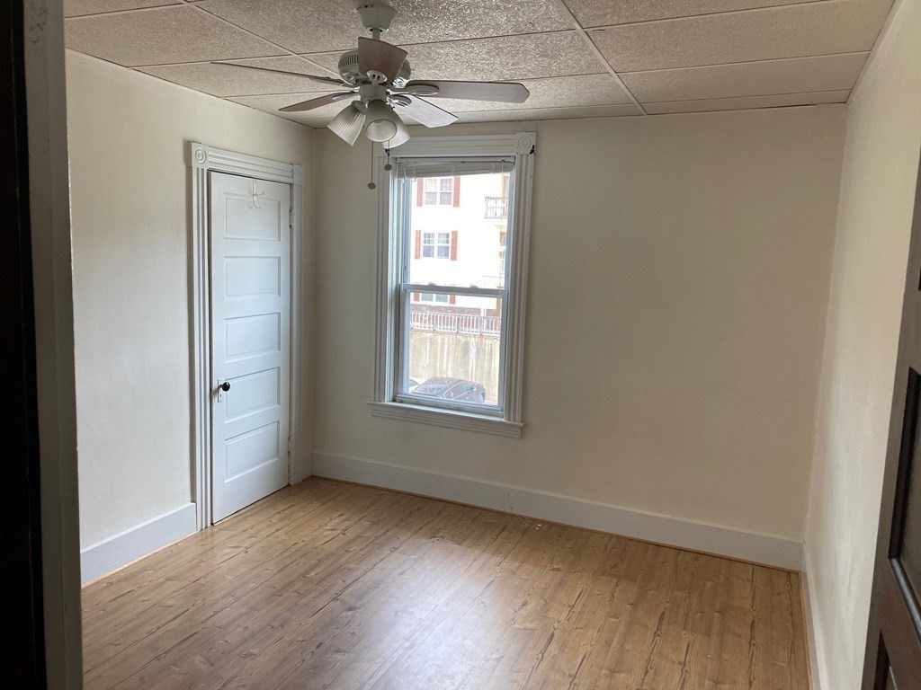 154 Perry Avenue Worcester, MA 01610 - Photo 13 of 22
