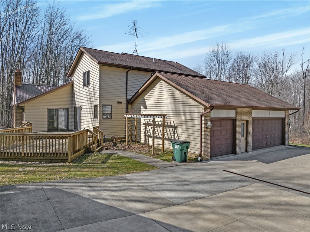 13015 Pearl Road Chardon, OH 44024 - Photo 5 of 50