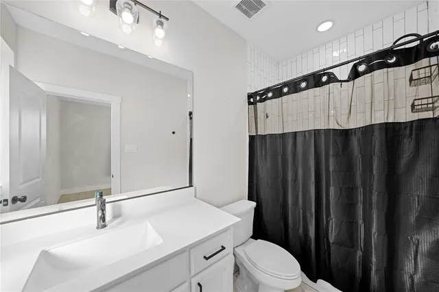 $599,900 | 2051 Constitution Court, Nevada, TX 75173