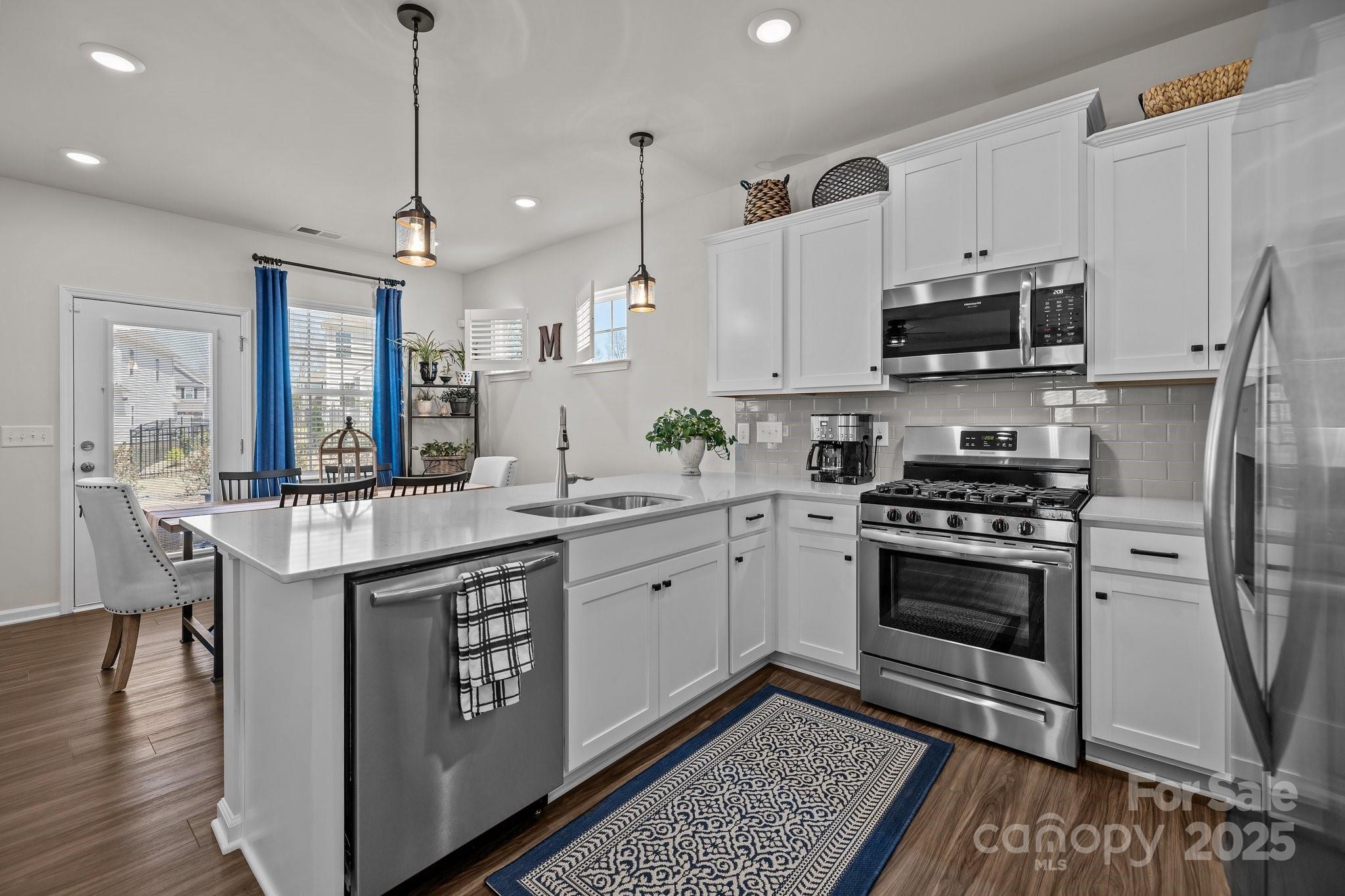 15122 Lake Ridge Road Charlotte, NC 28278 - Photo 7 of 35 Gallery Image 7