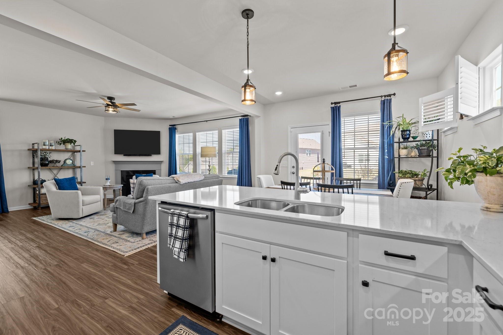 15122 Lake Ridge Road Charlotte, NC 28278 - Photo 8 of 35 Gallery Image 8