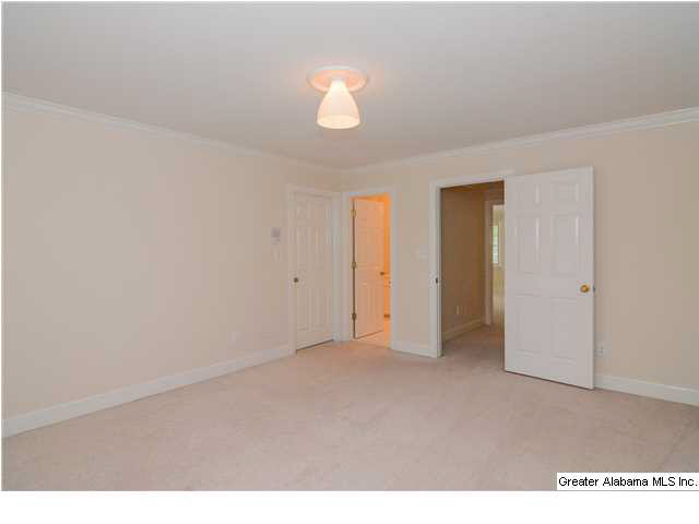 2052 Magnolia Ridge Birmingham, AL 35243 - Photo 20 of 32