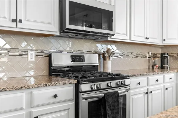 $670,000 | 15511 Village Circle, Commerce City, CO 80603