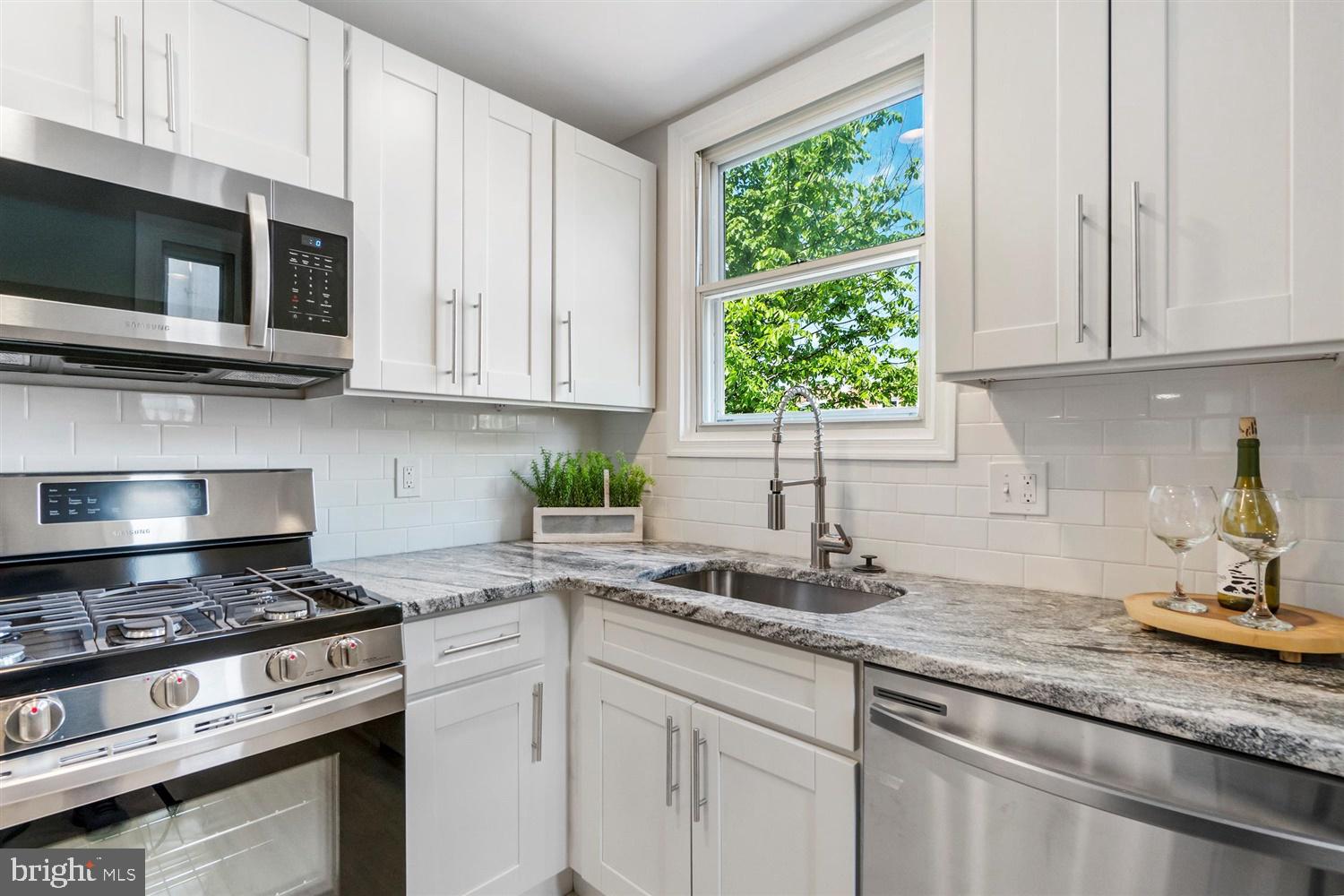 3627 Elkader Road Baltimore, MD 21218 - Photo 22 of 52 Stainless Steel Appliances