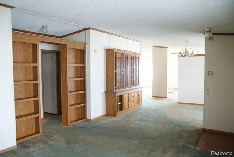 5247 Hollenbeck Road Columbiaville, MI 48421 - Photo 11 of 18 DSC02862.jpg