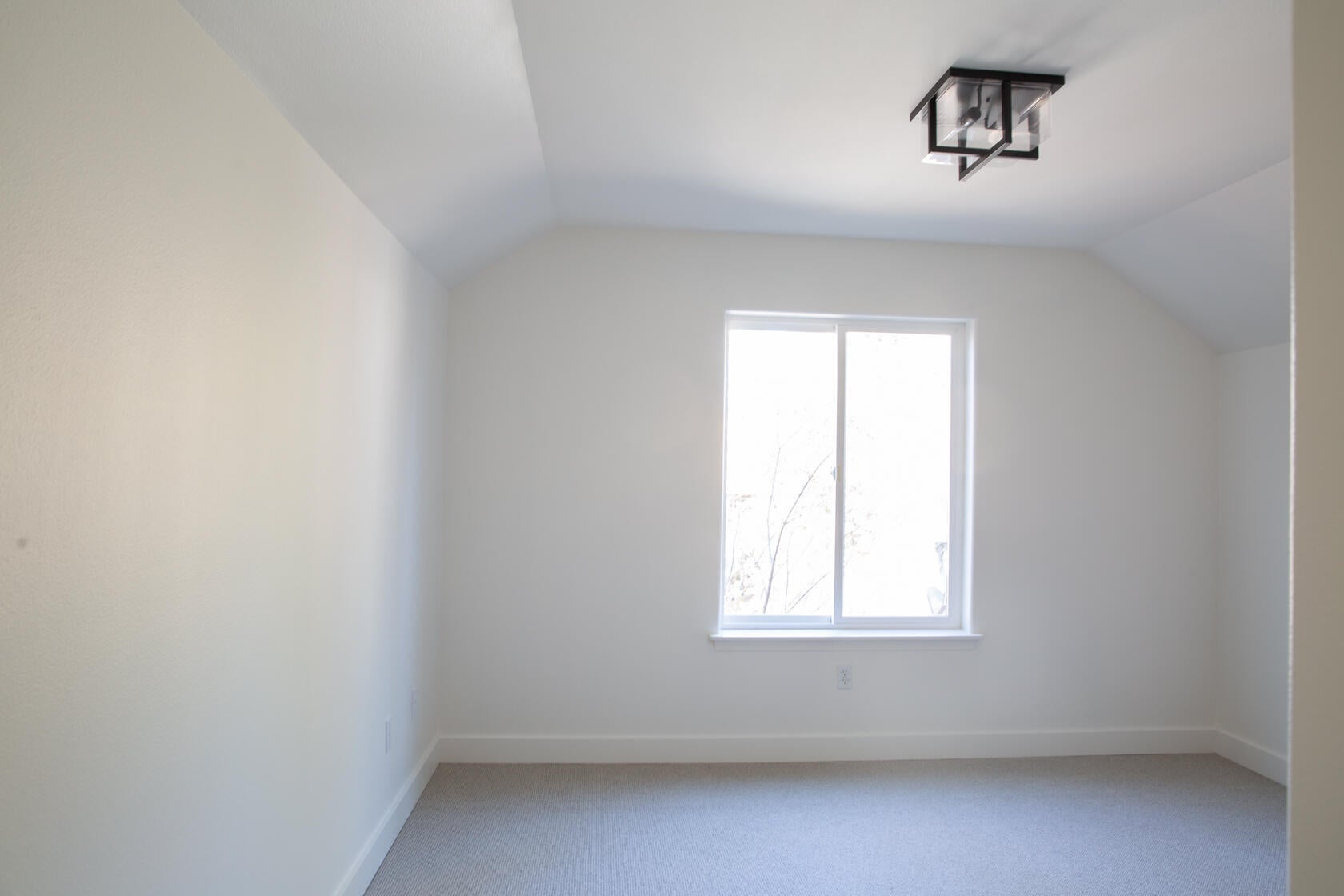 61289 Southwest Brookside Loop Bend, OR 97702 - Photo 17 of 24 Upper Bedroom 3
