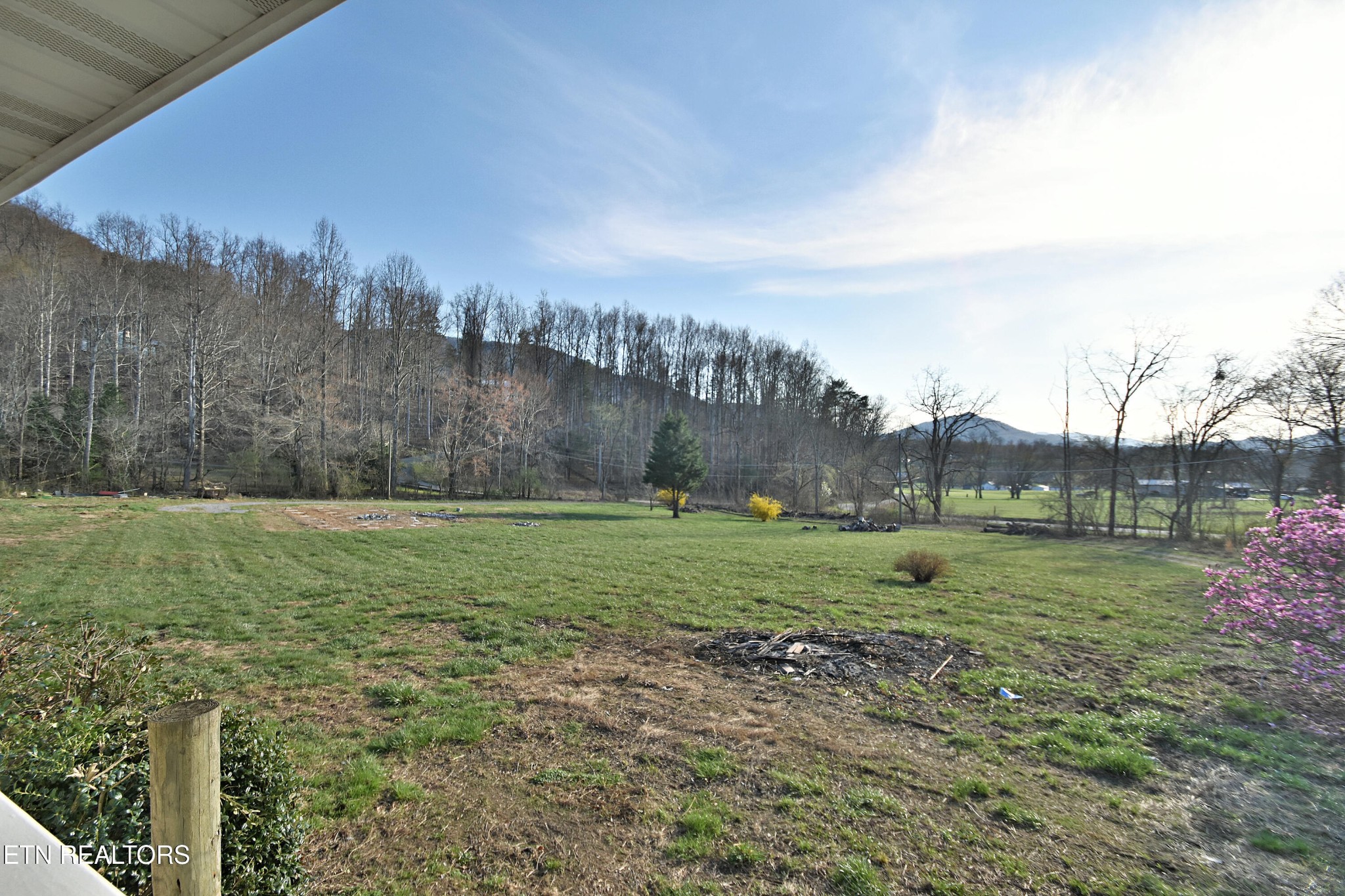 2737 Clabo Road Sevierville, TN 37862 - Photo 10 of 37 Gallery Image 10