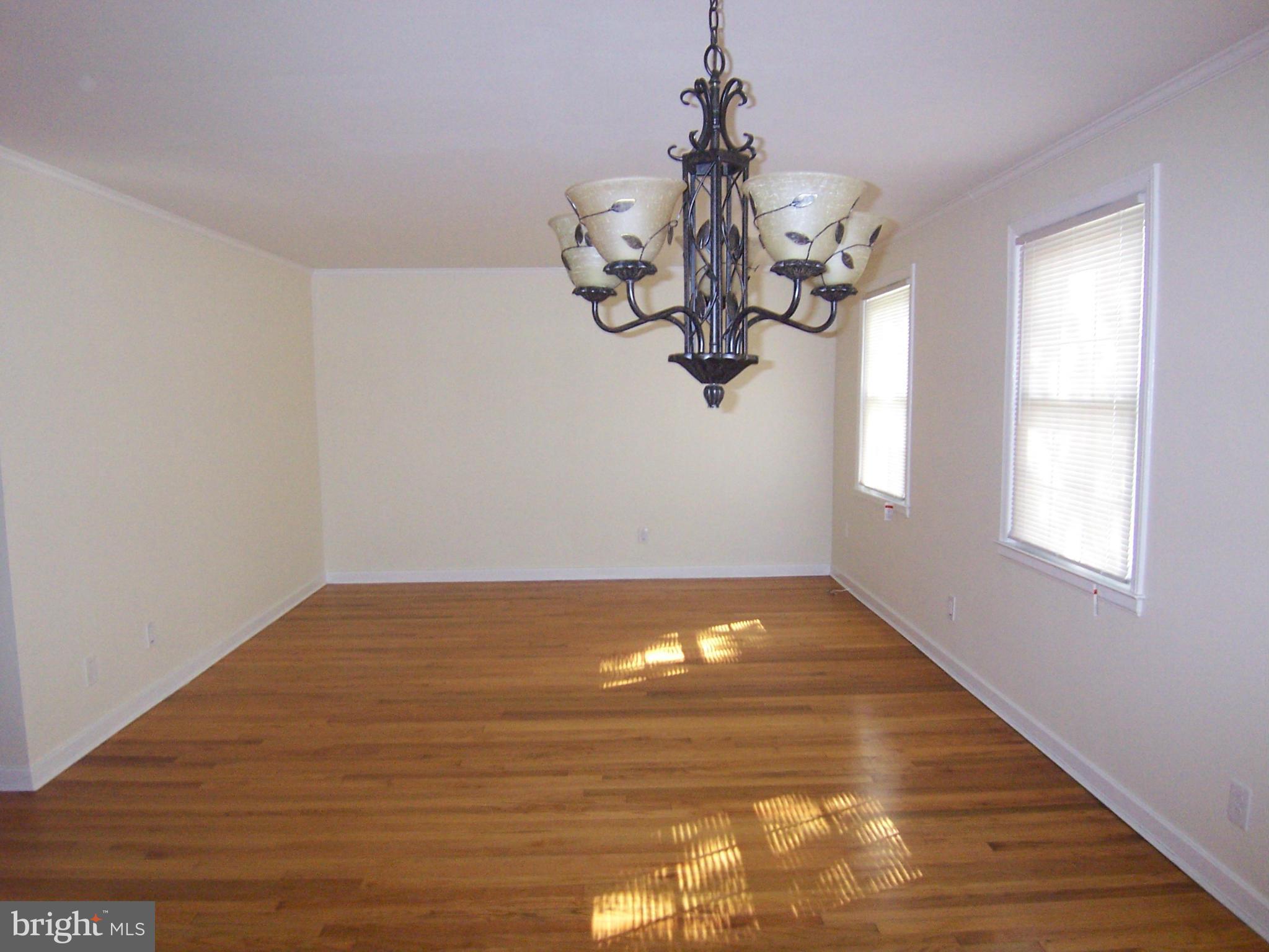 2412 Colston Drive, Unit C102 Silver Spring, MD 20910 - Photo 3 of 15 Living Room