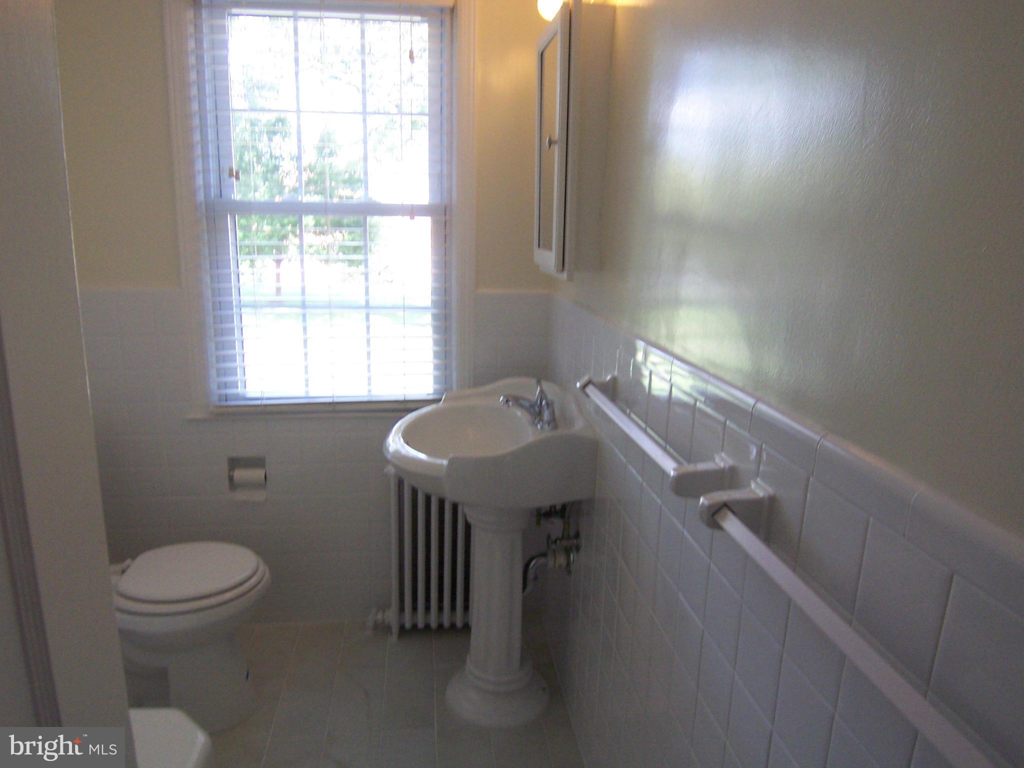 2412 Colston Drive, Unit C102 Silver Spring, MD 20910 - Photo 5 of 15 Bath