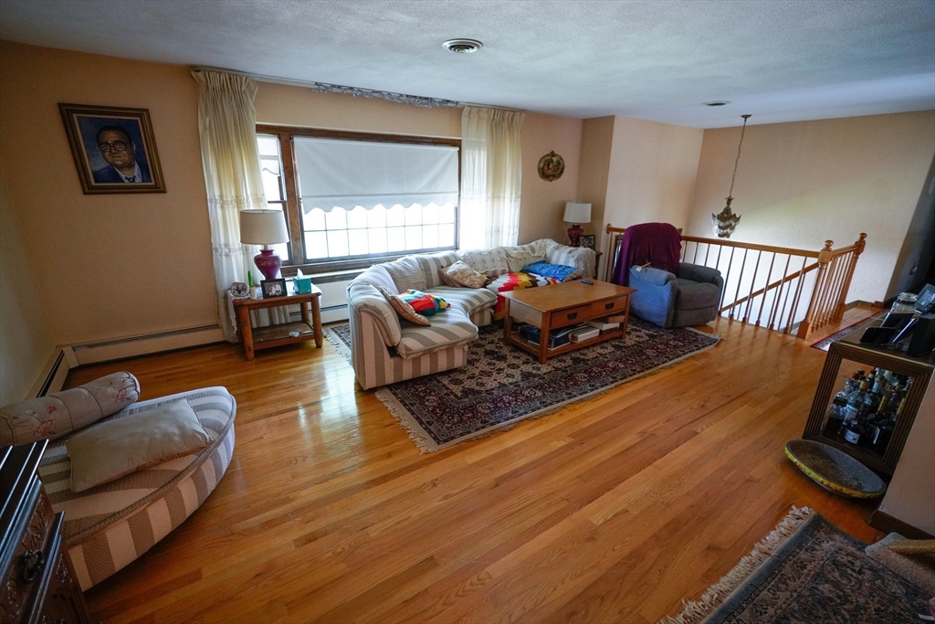 17 Old Farm Road Reading, MA 01867 - Photo 10 of 16
