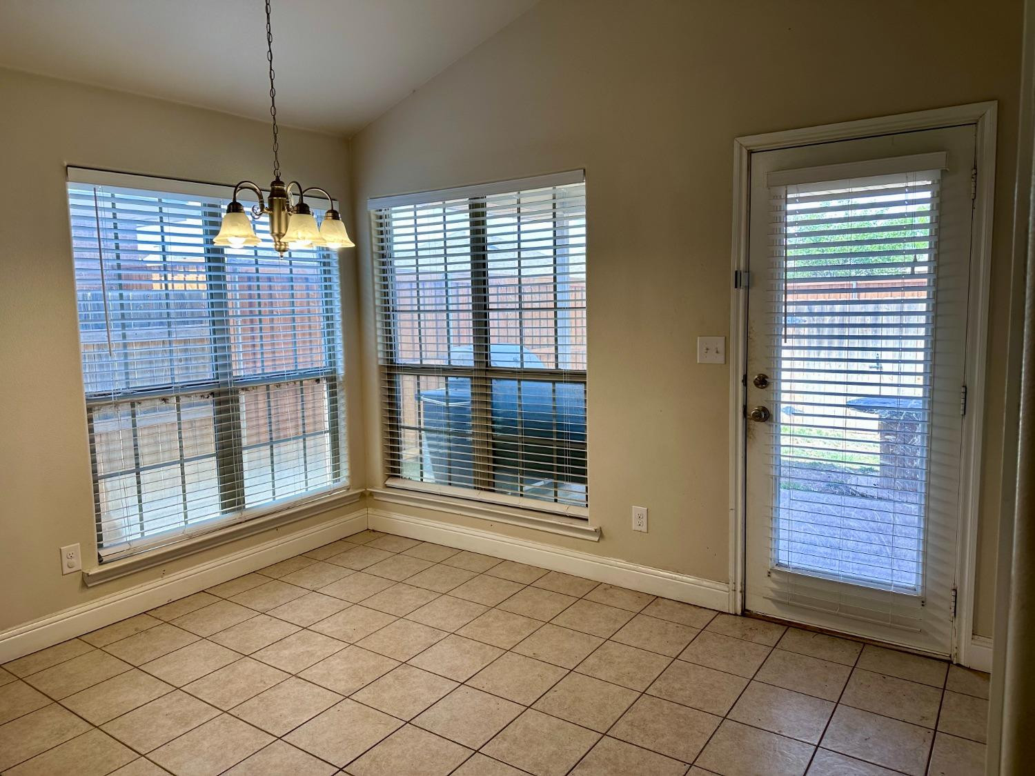 5504 110th Street Lubbock, TX 79424 - Photo 7 of 12 Photo 7