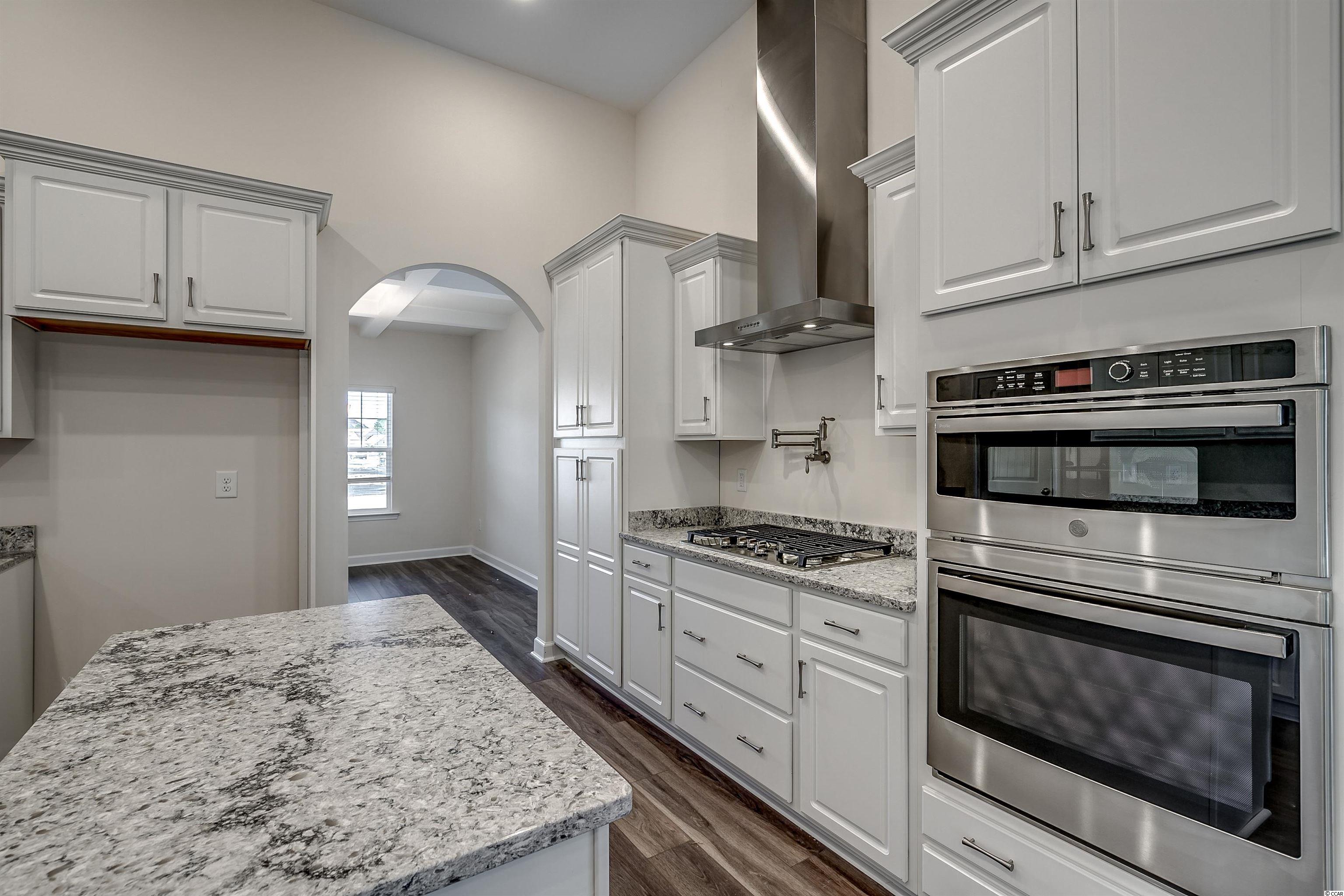 401 Heathside Street Murrells Inlet, SC 29576 - Photo 5 of 31