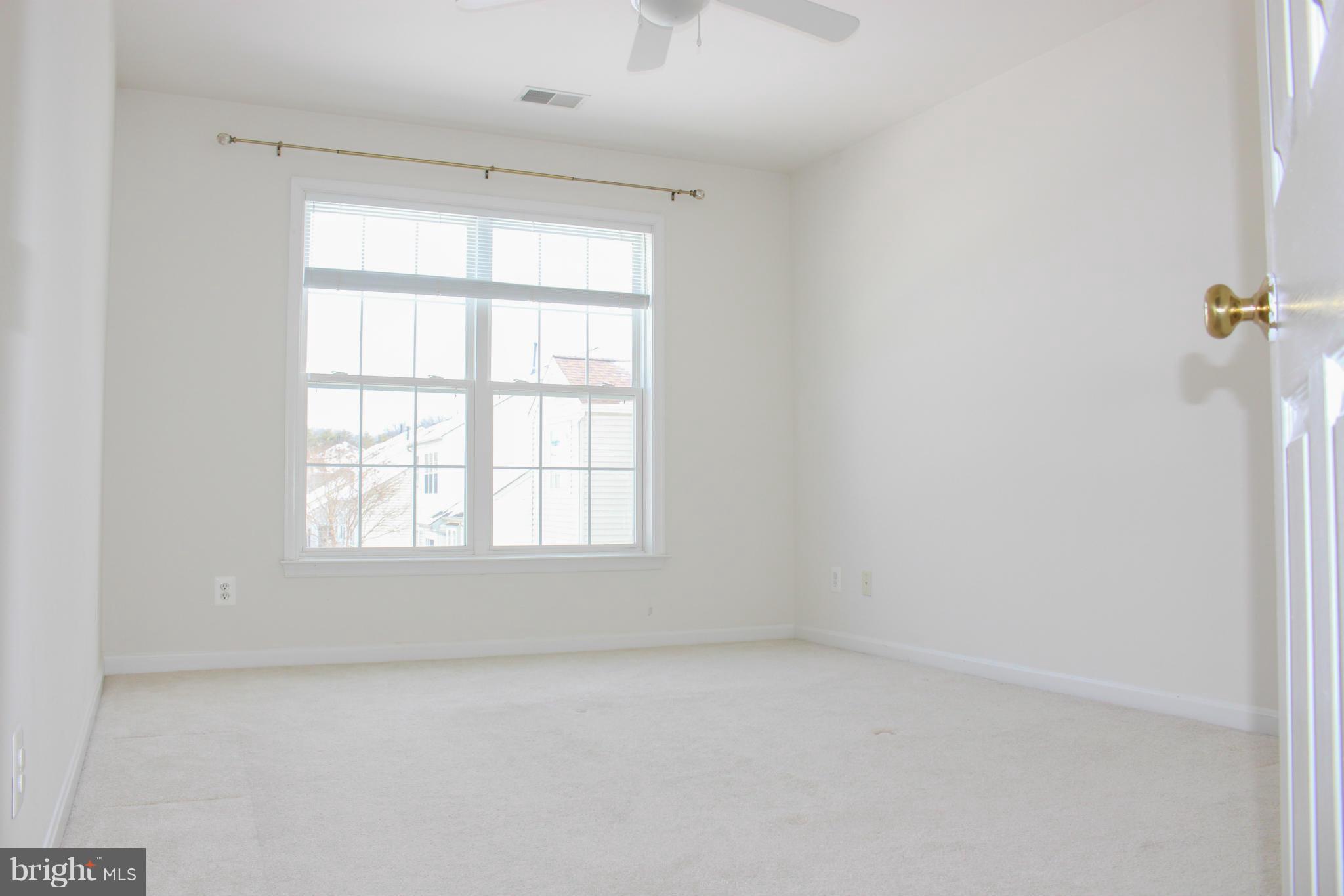 12511 Fox View Way Reston, VA 20191 - Photo 20 of 30 Bedroom